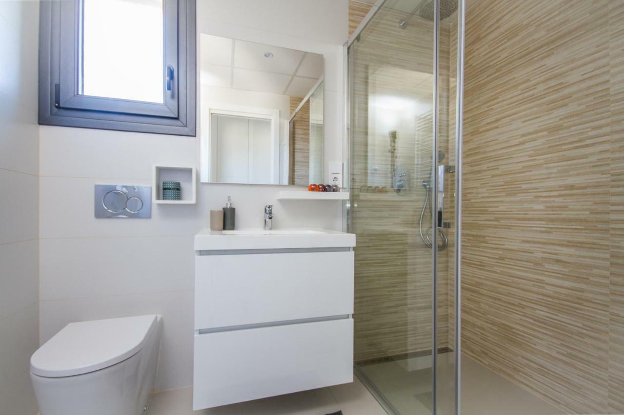 Urbano Blanco Apartments กัลเป ภายนอก รูปภาพ